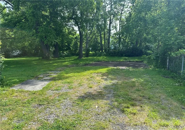 Photo 36 of Sale Pending at 28 Mattie St, Auburn, NY 13021 | MLS# S1677978 | Listing updated on 2026-08-04