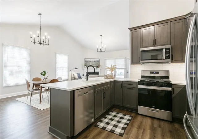 Homes for sale in Brighton, NY | 241 Bretlyn Cir, Brighton, NY 14618 | MLS# R1678121