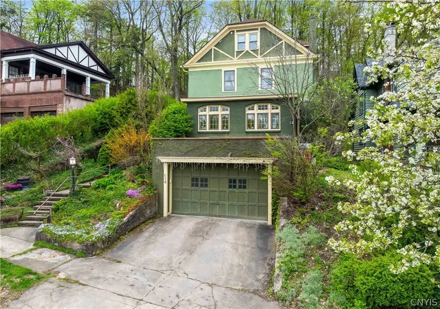Homes for sale in Syracuse, NY | 114 Scottholm, Syracuse, NY 13224 | MLS# S1678219