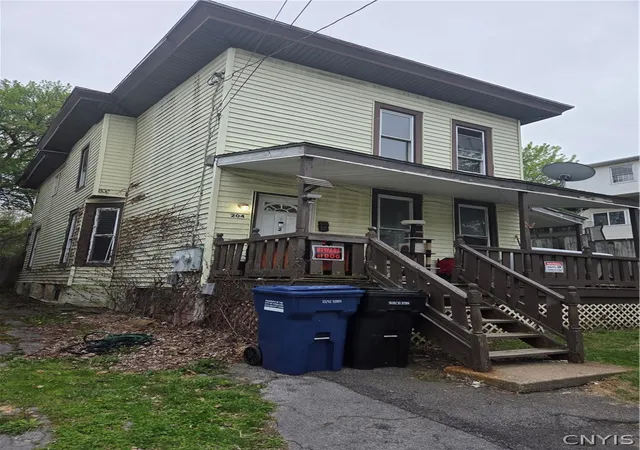 2nd image of 204 Beecher St, Syracuse, NY 13203 | MLS# S1678095