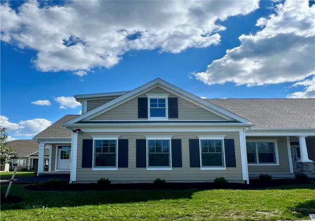 Homes for sale in Brighton, NY | 251 Bretlyn Cir, Brighton, NY 14618 | MLS# R1678125