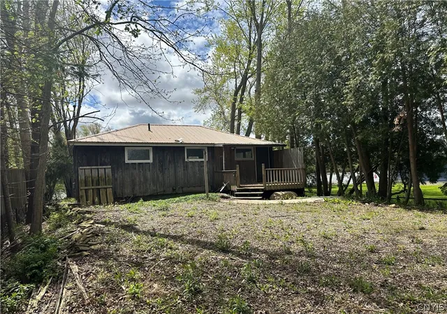 1st image of 3338 Hayes Rd, Lysander, NY 13027 | MLS# S1678008
