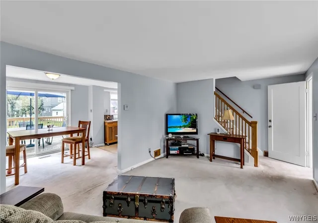 Homes for sale in Amherst, NY | 62 Endicott Dr, Amherst, NY 14226 | MLS# B1678264