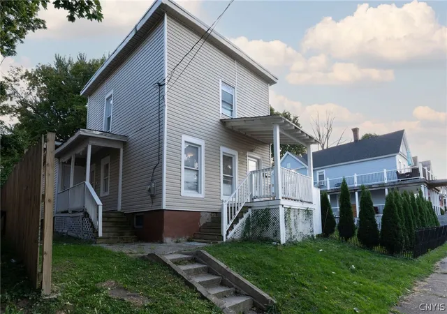 Homes for sale in Utica, NY | 1207 Whitesboro St, Utica, NY 13502 | MLS# S1677416