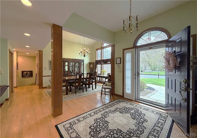 2nd image of 27 Button Bush Ct, Buffalo, NY 14228 | MLS# B1678365