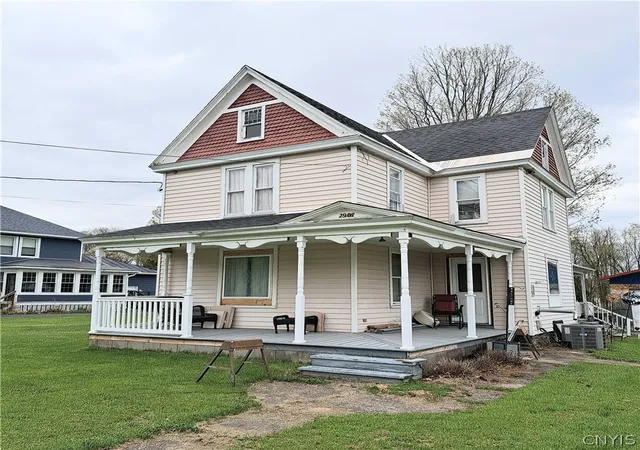 Homes for sale in Vienna, NY | 2907 Main St, Vienna, NY 13308 | MLS# S1678010