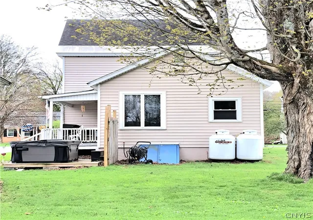 Homes for sale in Vienna, NY | 2907 Main St, Vienna, NY 13308 | MLS# S1678010
