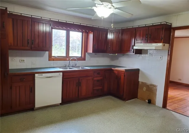 Homes for sale in Groton, NY | 305 S Main St, Groton, NY 13073 | MLS# S1678441