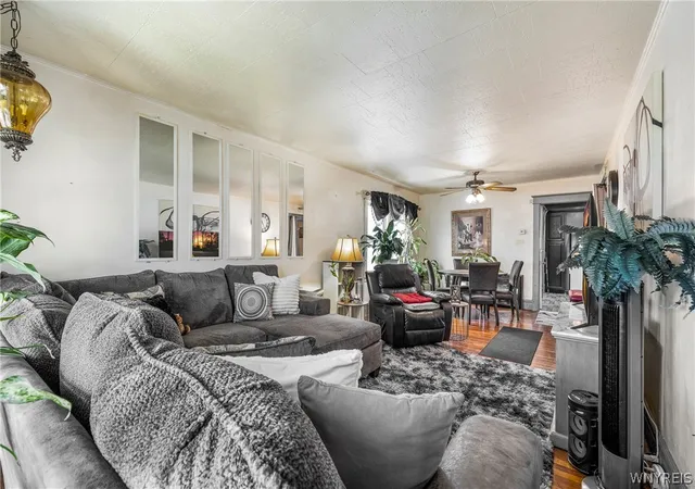 3rd image of 160 Davidson Ave, Buffalo, NY 14215 | MLS# B1678496