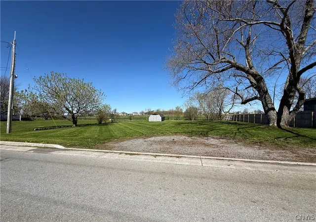 Photo 4 of Sale Pending at 430 Ambrose St, Sackets Harbor, NY 13685 | MLS# S1678376 | Listing updated on 2026-07-20