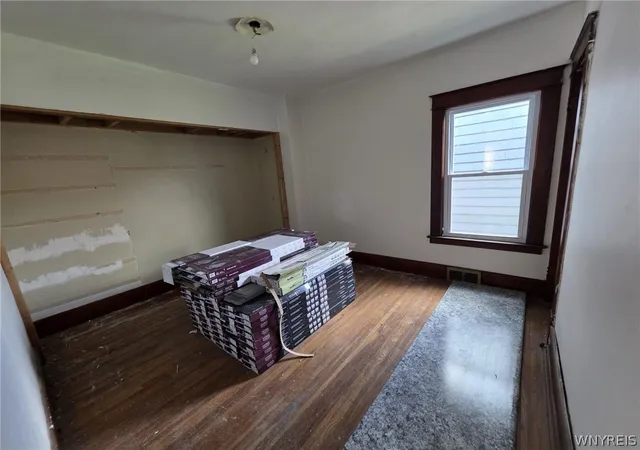 4th image of 543 25Th St, Niagara Falls, NY 14301 | MLS# B1671766