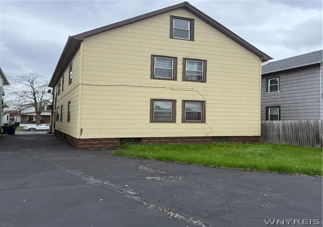 Listing Photo 2 - Condo for sale in building located at 181 Wyoming Ave, Buffalo, NY 14215 - Unit #
