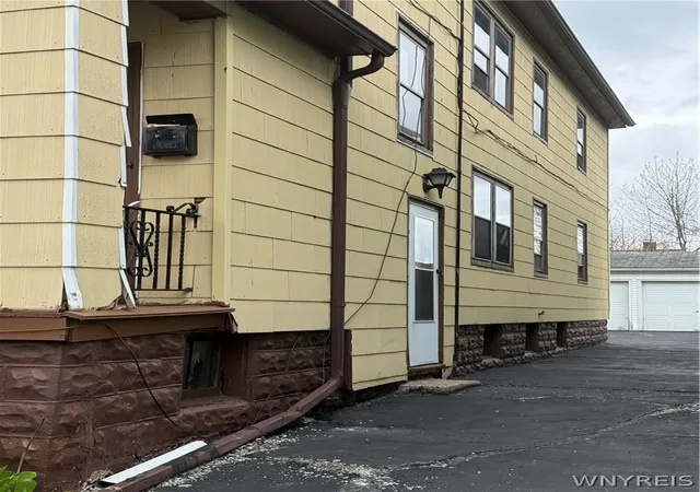Homes for sale in Buffalo, NY | 181 Wyoming Ave, Buffalo, NY 14215 | MLS# B1677909