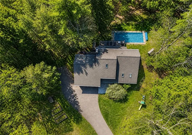 5th image of 212 Meeker Rd, Vestal, NY 13850 | MLS# R1678577