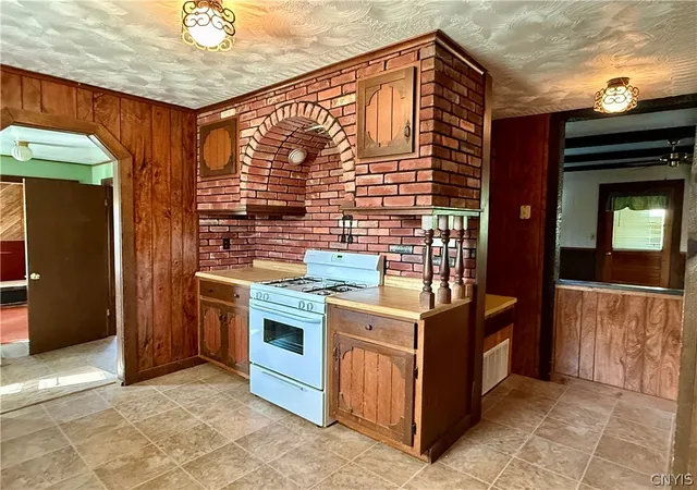 Homes for sale in Madison, NY | 3483 Bishop Rd, Madison, NY 13402 | MLS# S1678380