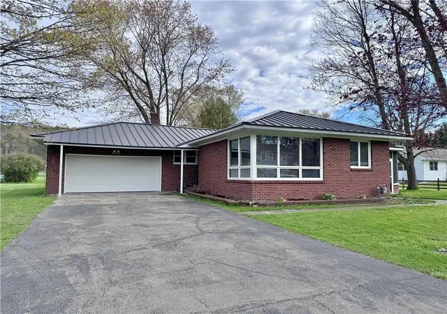 2nd image of 5275 Wolf Run Rd, Campbell, NY 14821 | MLS# R1675098