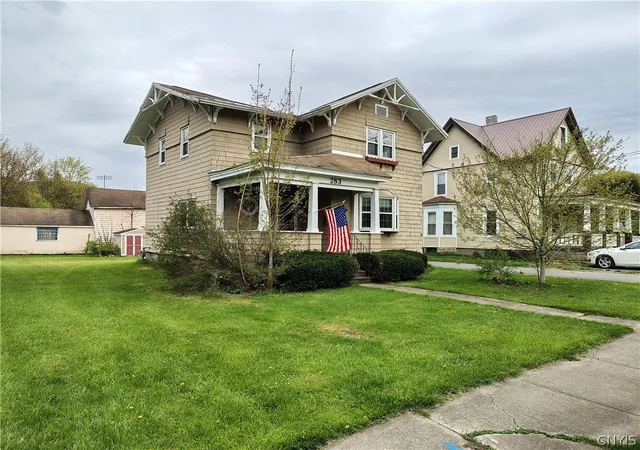Homes for sale in German Flatts, NY | 283 Otsego St, German Flatts, NY 13357 | MLS# S1678097