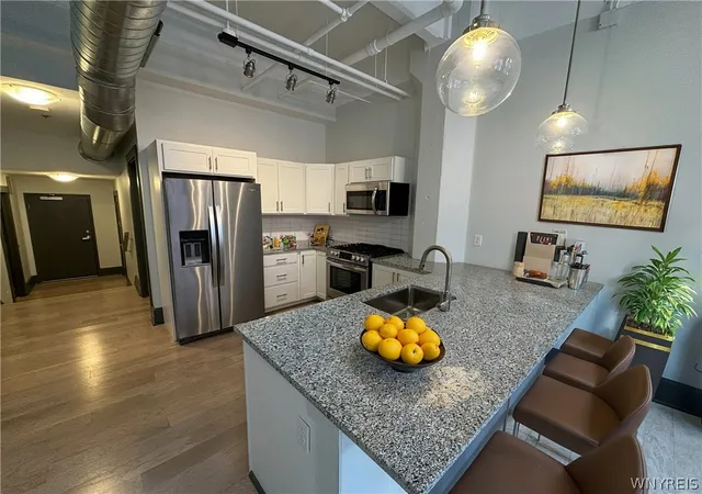 Homes for sale in Buffalo, NY | 210 Ellicott St #202, Buffalo, NY 14203 | MLS# B1678539