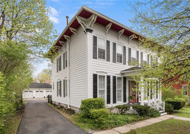 Homes for sale in Seneca Falls, NY | 70 Cayuga St, Seneca Falls, NY 13148 | MLS# R1677474