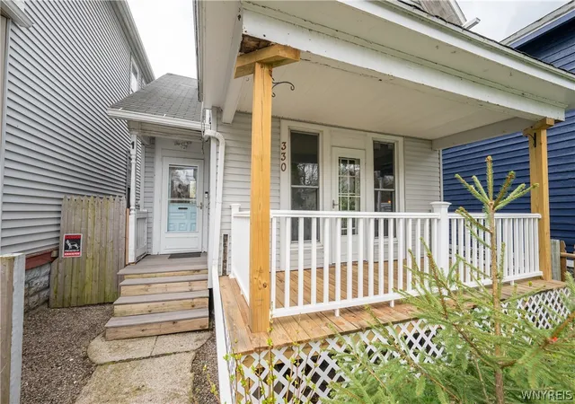 Homes for sale in Buffalo, NY | 330 Dearborn St, Buffalo, NY 14207 | MLS# B1677211