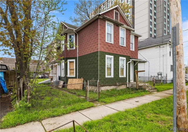 3rd image of 919 Cedar Ave, Niagara Falls, NY 14301 | MLS# B1678330