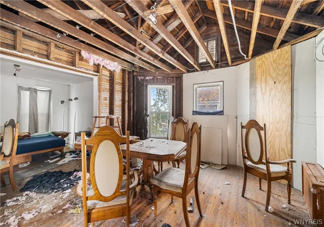 5th image of 919 Cedar Ave, Niagara Falls, NY 14301 | MLS# B1678330