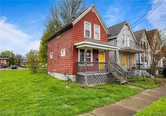 Photo 2 of Single family home for sale at 608 20th Street, Niagara Falls, NY 14301 | MLS# B1678105 | Listing updated on 2026-07-17