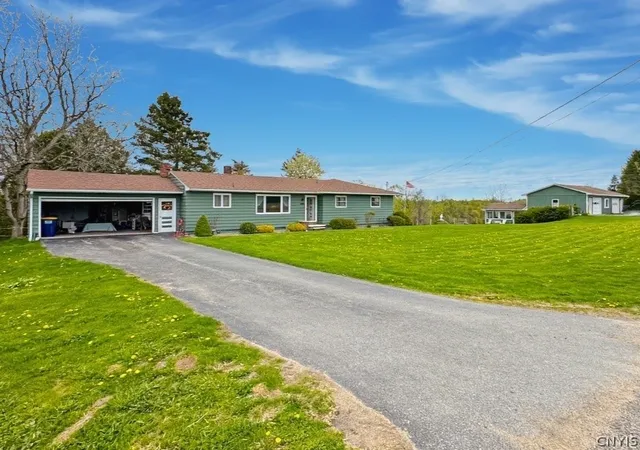 Homes for sale in Vernon, NY | 4095 Bleeker Rd, Vernon, NY 13477 | MLS# S1665872