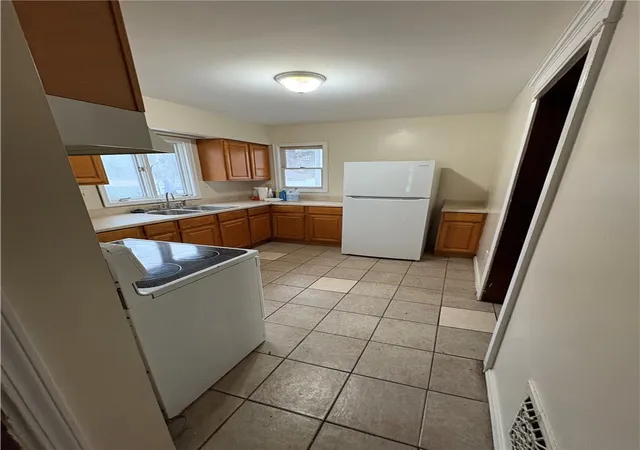 5th image of 235 Electric Ave, Rochester, NY 14613 | MLS# R1672415