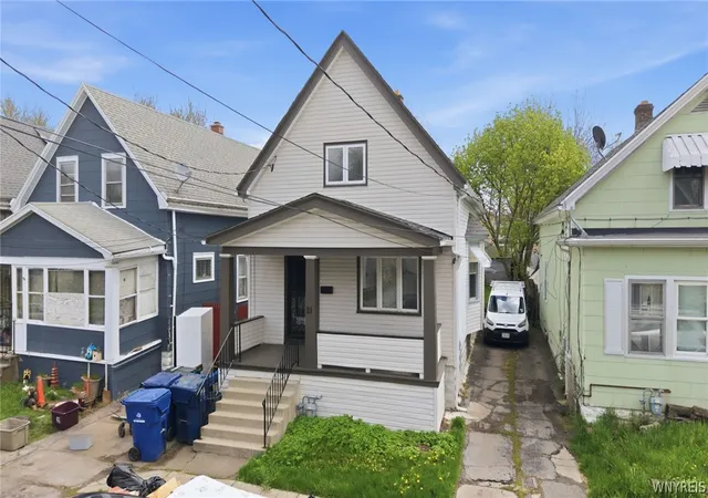 Homes for sale in Buffalo, NY | 21 Freund St, Buffalo, NY 14211 | MLS# B1677185