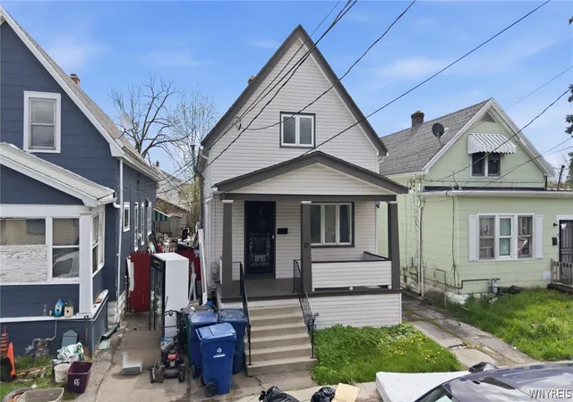 Homes for sale in Buffalo, NY | 21 Freund St, Buffalo, NY 14211 | MLS# B1677185