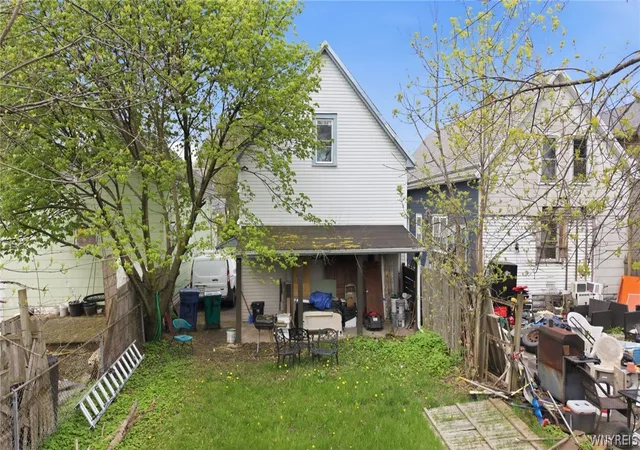 Homes for sale in Buffalo, NY | 21 Freund St, Buffalo, NY 14211 | MLS# B1677185