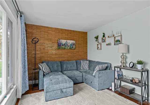 Photo 3 of Sale Pending at 3290 Wildwood Dr, Hamburg, NY 14075 | MLS# B1678615 | Listing updated on 2026-05-06