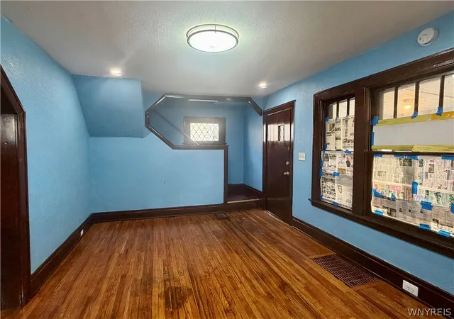 Homes for sale in Buffalo, NY | 484 Dartmouth Ave, Buffalo, NY 14215 | MLS# B1678491