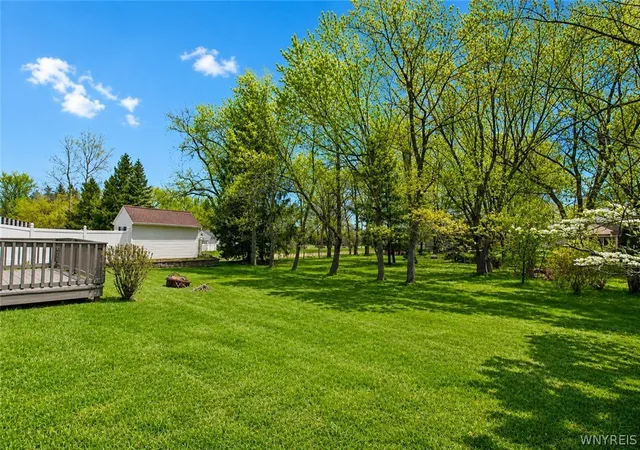 3rd image of 5 Hidden Trl, Lancaster, NY 14086 | MLS# B1678617