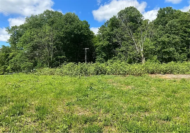 Photo 4 of House for sale at 6471 Crofoot Rd, Moravia, NY 13118 | MLS# R1678925 | Listing updated on 2026-06-08