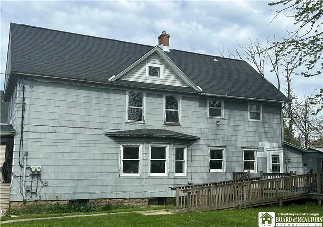 3rd image of 142 Ruggles St, Dunkirk, NY 14048 | MLS# R1678914