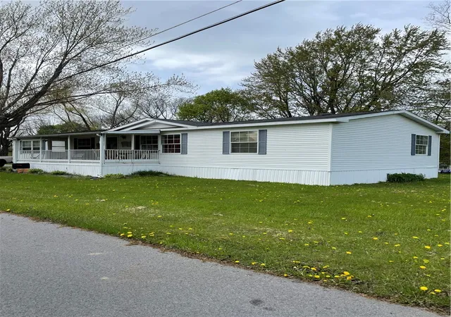 1st image of 13 Crestline Dr, Avon, NY 14414 | MLS# R1678855