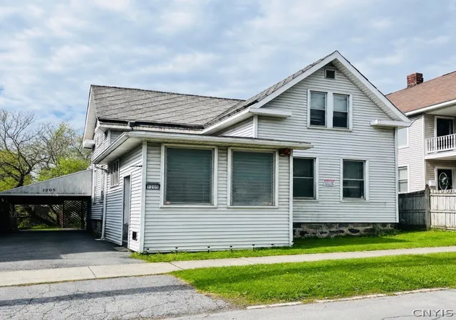 Homes for sale in Utica, NY | 1205 Noyes St, Utica, NY 13502 | MLS# S1678655