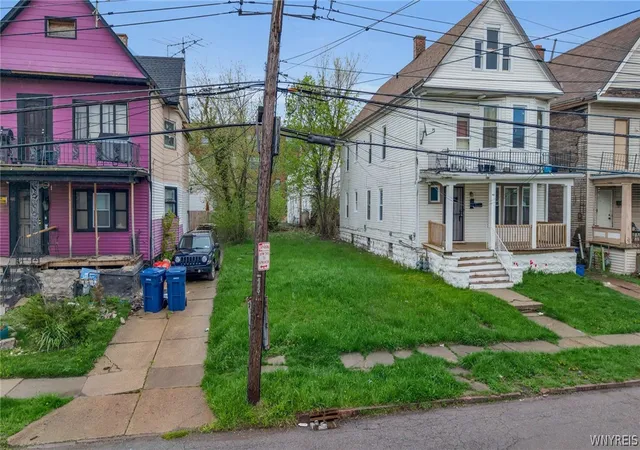 Homes for sale in Buffalo, NY | 465 Koons Ave, Buffalo, NY 14211 | MLS# B1679028