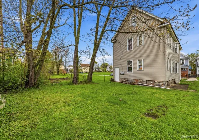 Listing Photo 2 - Condo for sale in building located at 163 Winslow Ave, Buffalo, NY 14208 - Unit #
