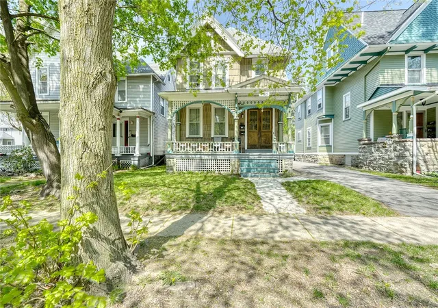 1st image of 485 Meigs St, Rochester, NY 14607 | MLS# R1676229