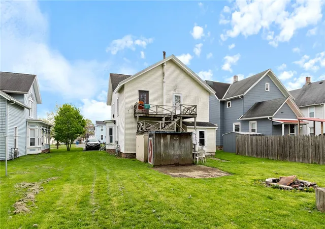 Homes for sale in Lyons, NY | 37 Holley St, Lyons, NY 14489 | MLS# R1676298