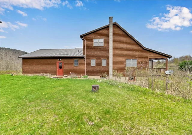 Homes for sale in Naples, NY | 8921 Eelpot Rd, Naples, NY 14512 | MLS# R1676105