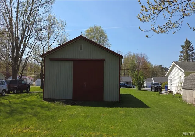 5th image of 6191 Keller Ave, Newfane, NY 14108 | MLS# B1678448