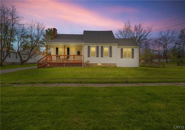 Homes for sale in Vernon, NY | 5166 Seneca St W, Vernon, NY 13476 | MLS# S1679118