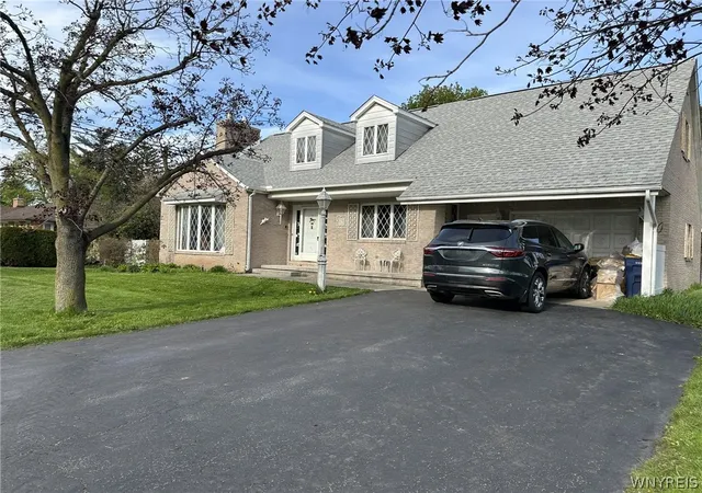 3rd image of 16 Davison Rd, Lockport City, NY 14094 | MLS# B1679043