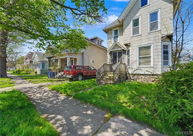3rd image of 227 Genesee St, Lockport City, NY 14094 | MLS# B1677256