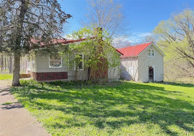 Homes for sale in Sandy Creek, NY | 328 Ouderkirk Rd, Sandy Creek, NY 13142 | MLS# S1676759