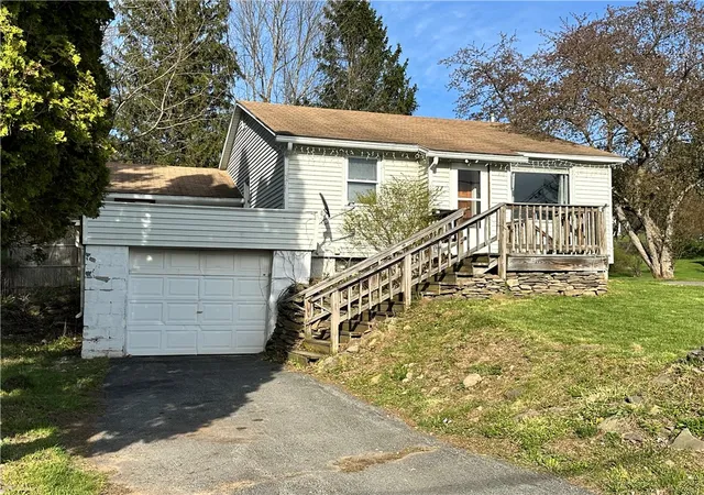 Photo 5 of Sale Pending at 27 Franklin Rd, Walton, NY 13856 | MLS# R1679250 | Listing updated on 2026-07-29